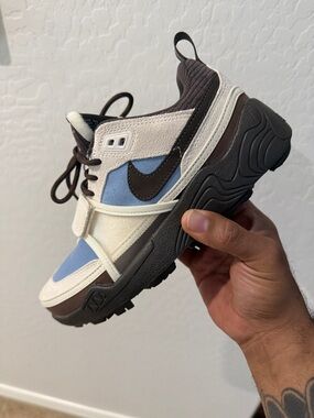 Travis Scott x Nike Zoom Field Jaxx Leche Blue Size 6.5M - New Without Box